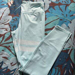 Stronger Label Leggings Size M light teal